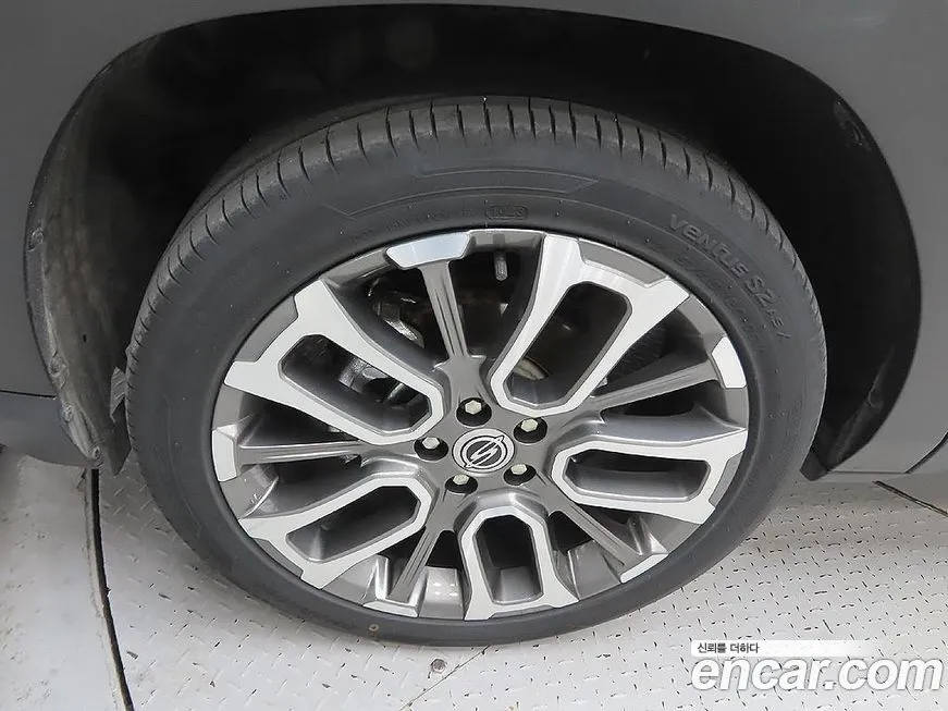 KG Mobility (Ssangyong) Torres — фото 8