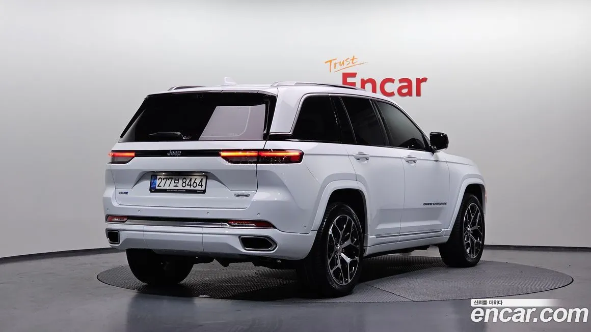 Jeep Cherokee — фото 4