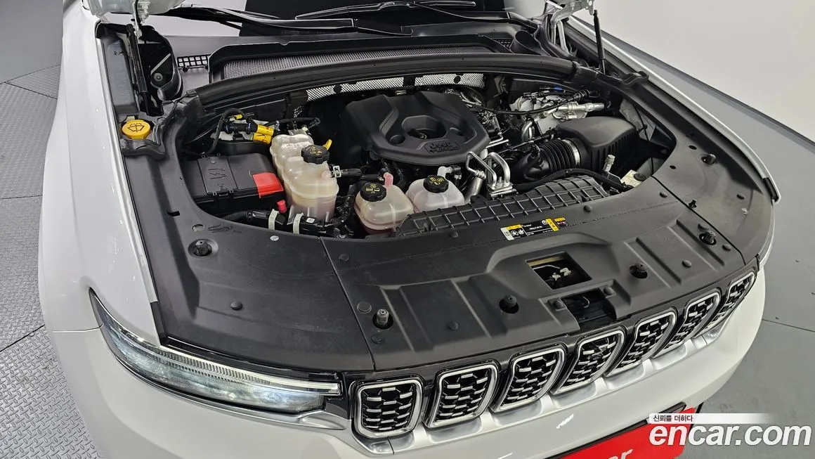 Jeep Cherokee — фото 6