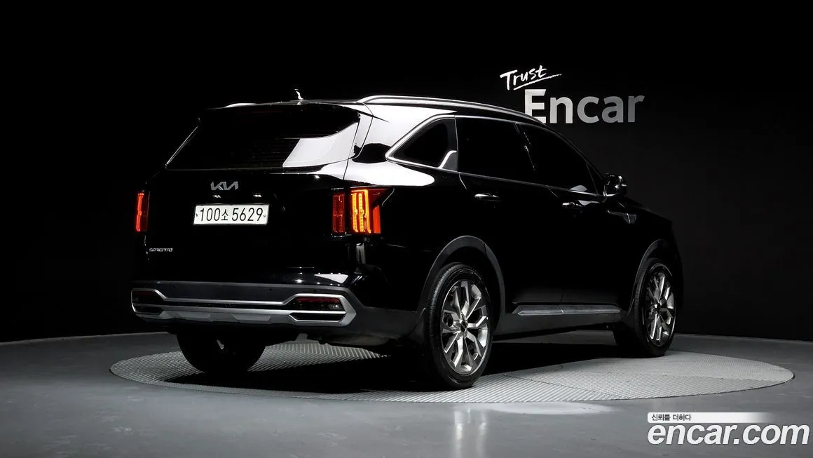 Kia Sorento — фото 3