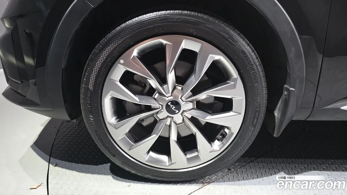 Kia Sorento — фото 10