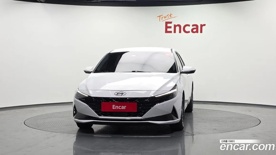 Hyundai AVANTE — фото 2