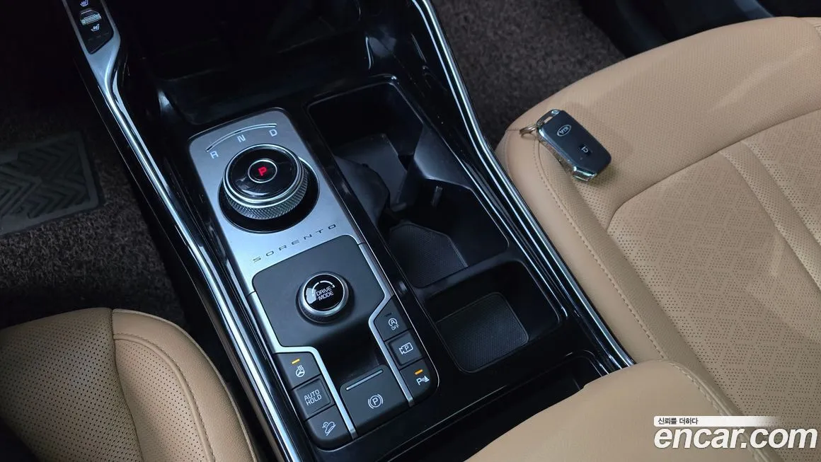 Kia Sorento — фото 8