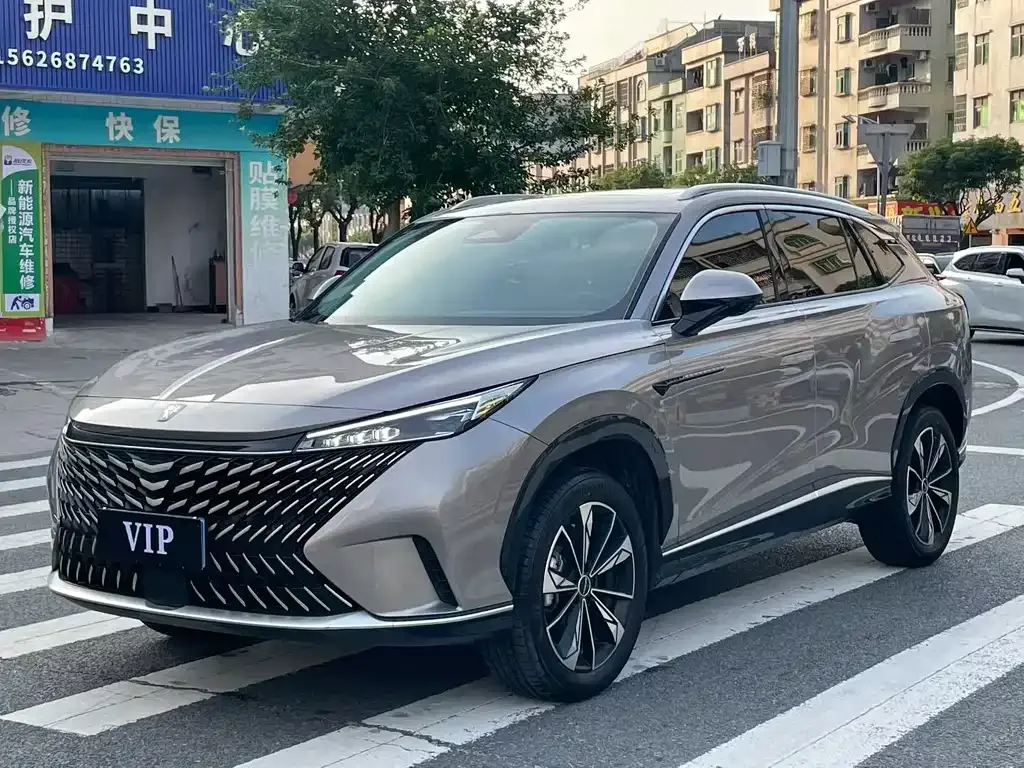 Roewe RX5 — фото 1