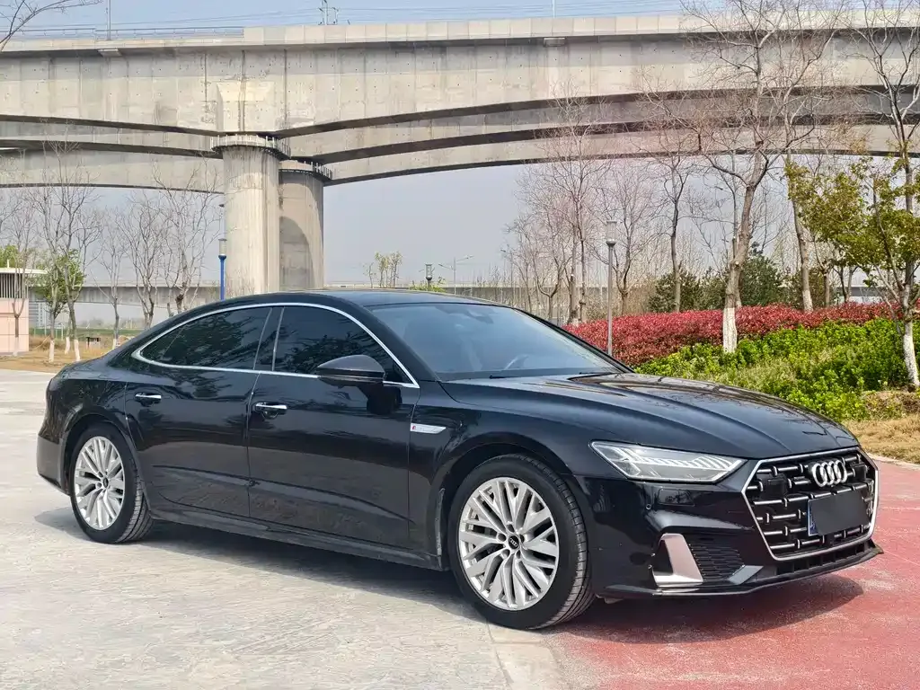Audi A7L — фото 2