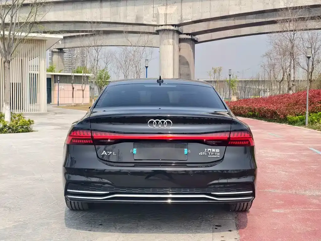 Audi A7L — фото 3