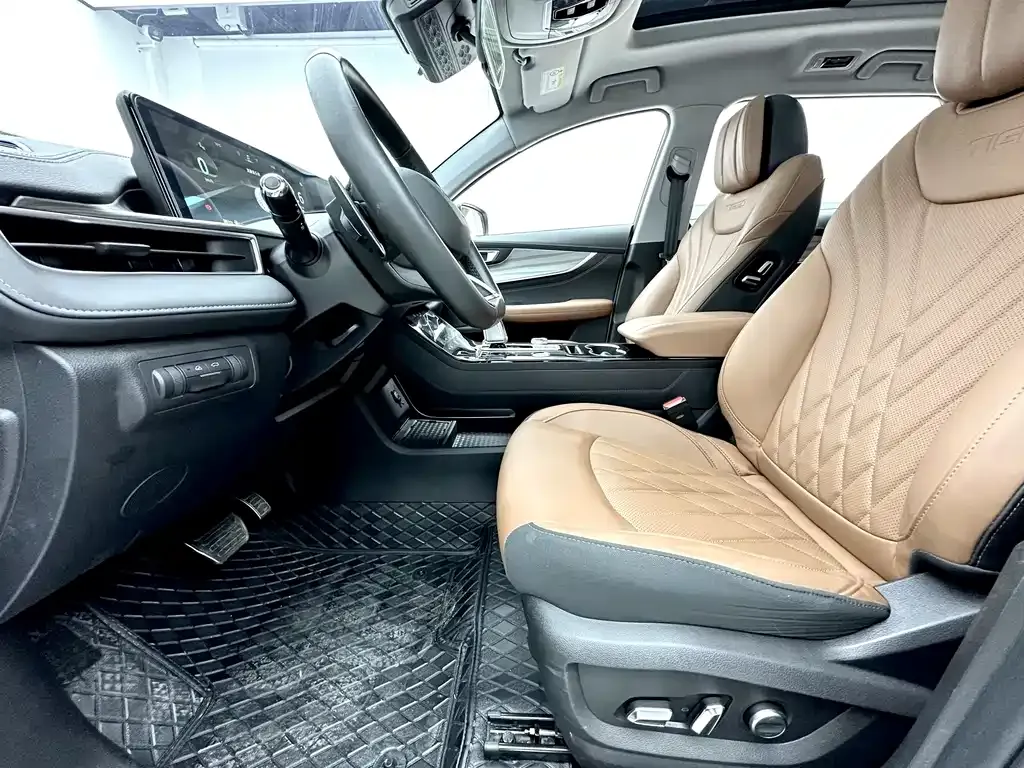 Chery Tiggo 8 PLUS — фото 8