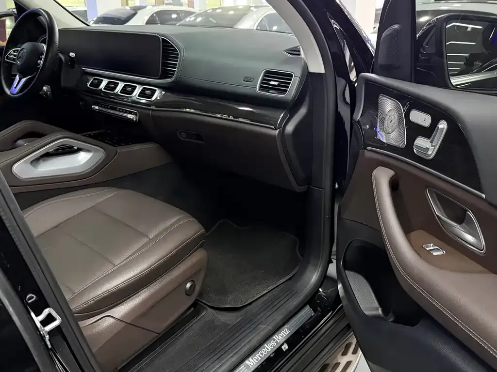 Mercedes-Benz GLE — фото 7