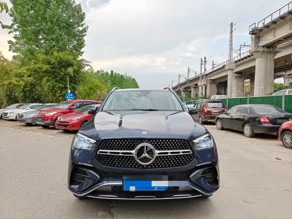 Mercedes-Benz GLE — фото 10