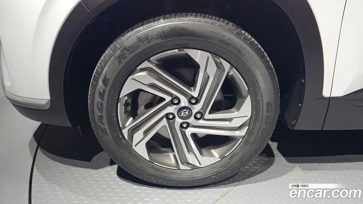 Hyundai Santafe — фото 6