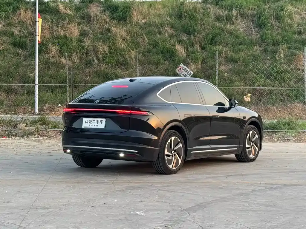 NIO EC6 — фото 10