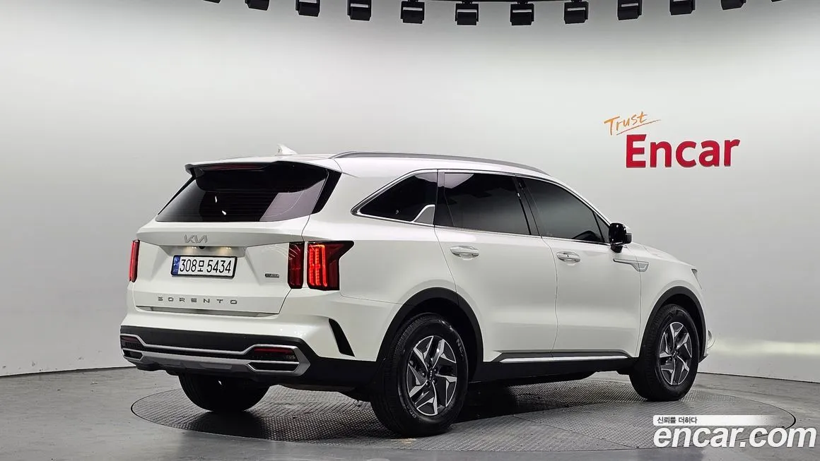 Kia Sorento — фото 5