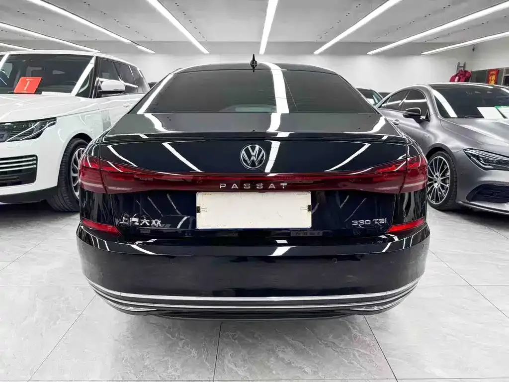 Volkswagen Passat — фото 10