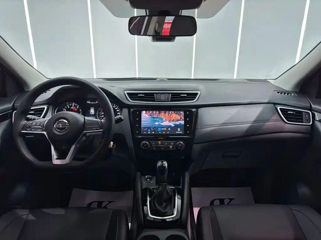 Nissan Qashqai — фото 2