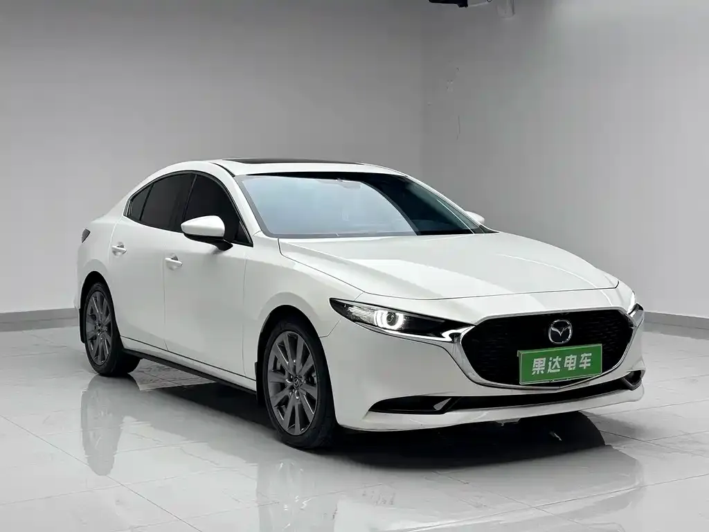 Mazda 3 Axela — фото 5