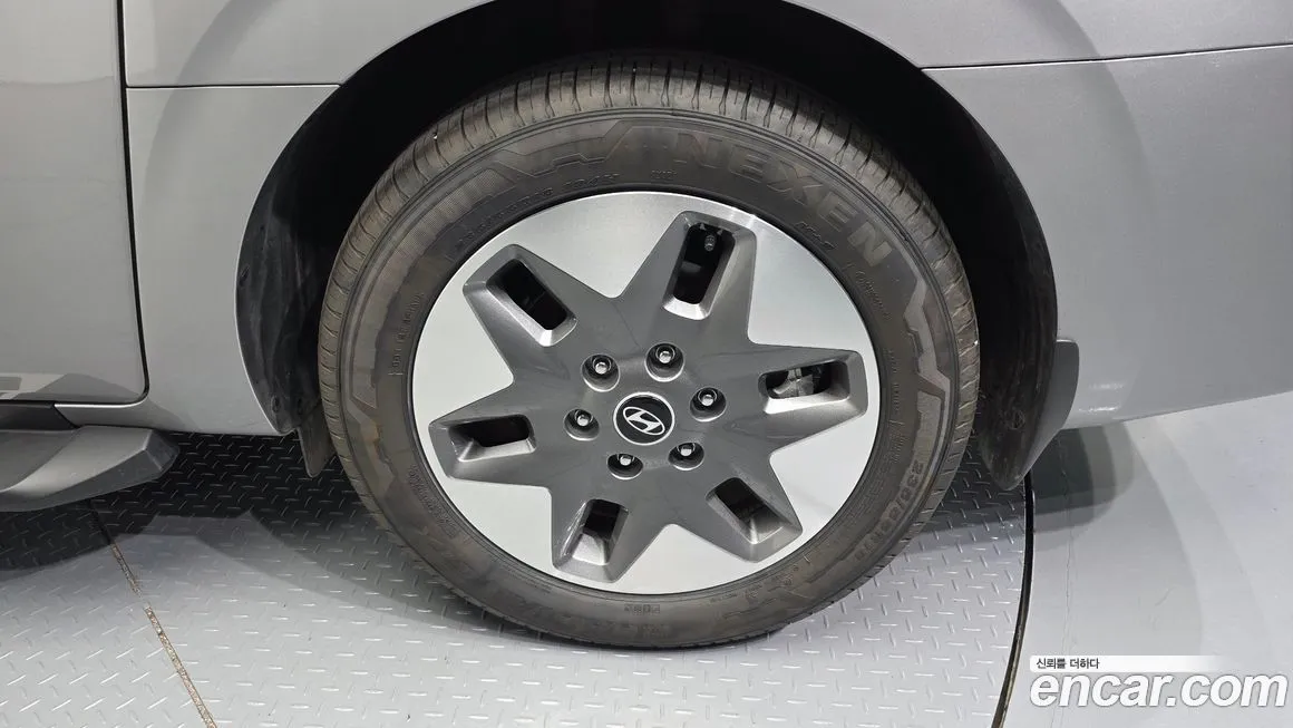 Hyundai Staria — фото 10
