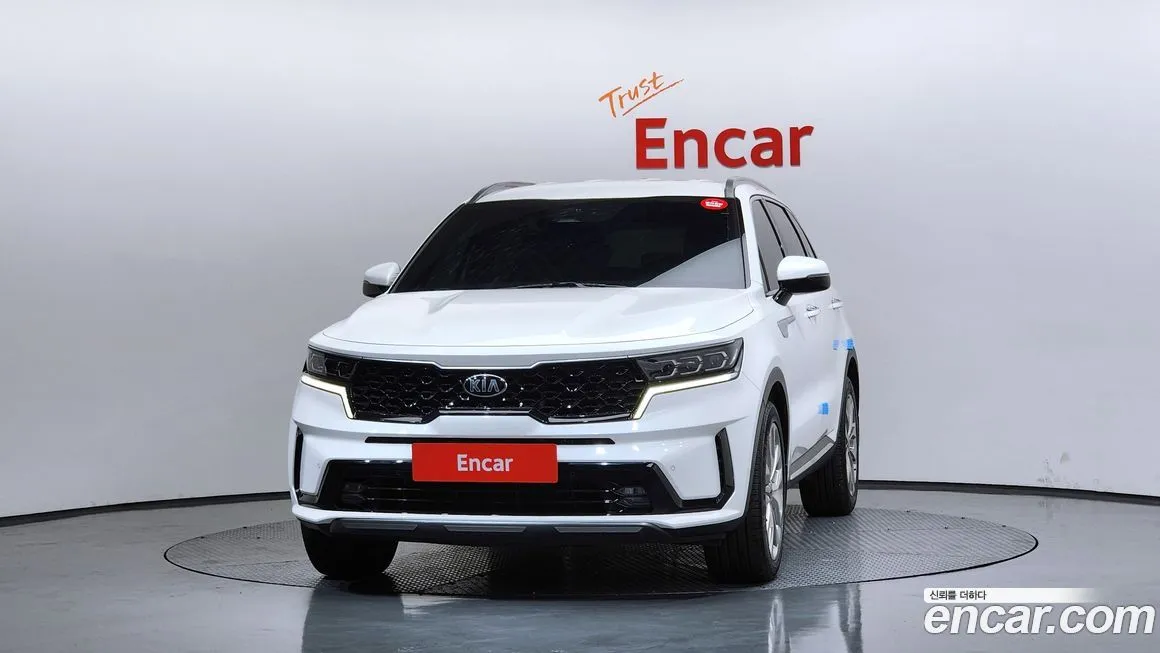 Kia Sorento — фото 6