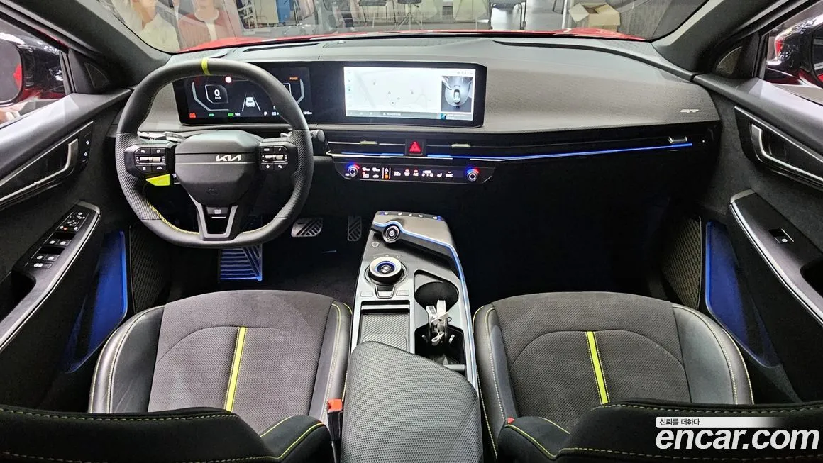 Kia EV6 — фото 8