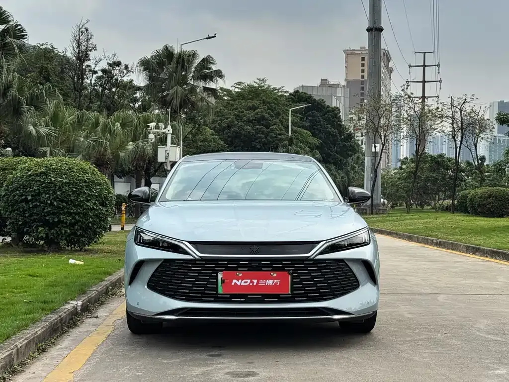 BYD Qin L — фото 6