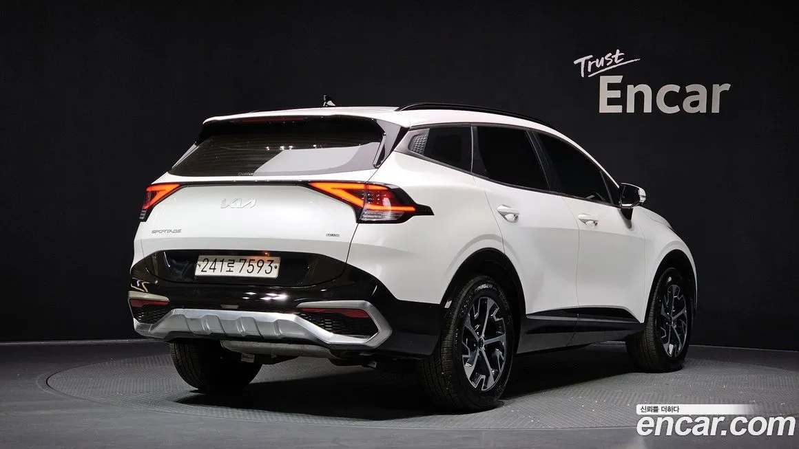 Kia Sportage — фото 7