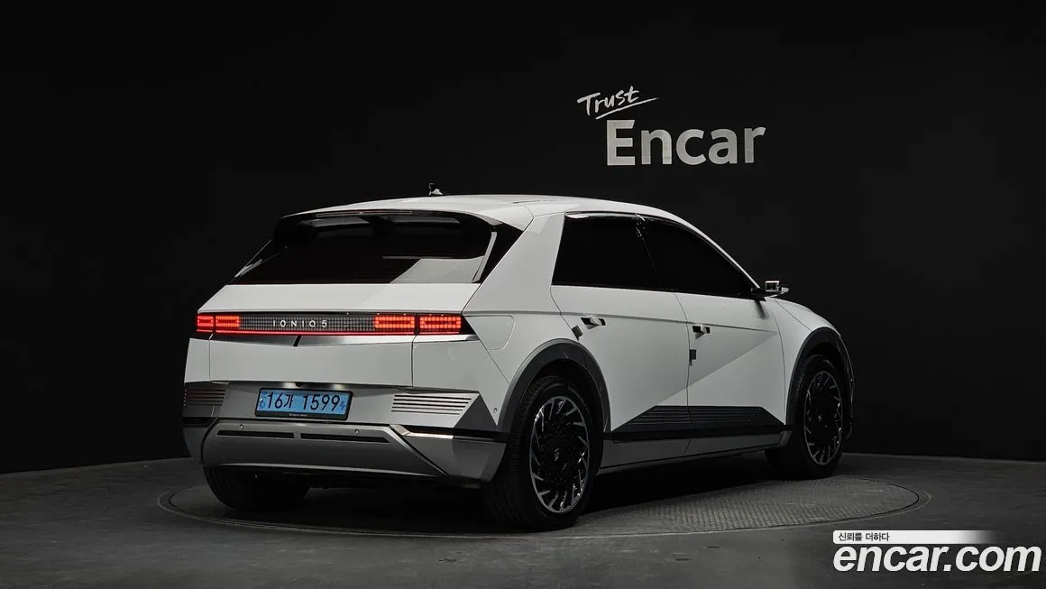 Hyundai Ioniq5 — фото 2