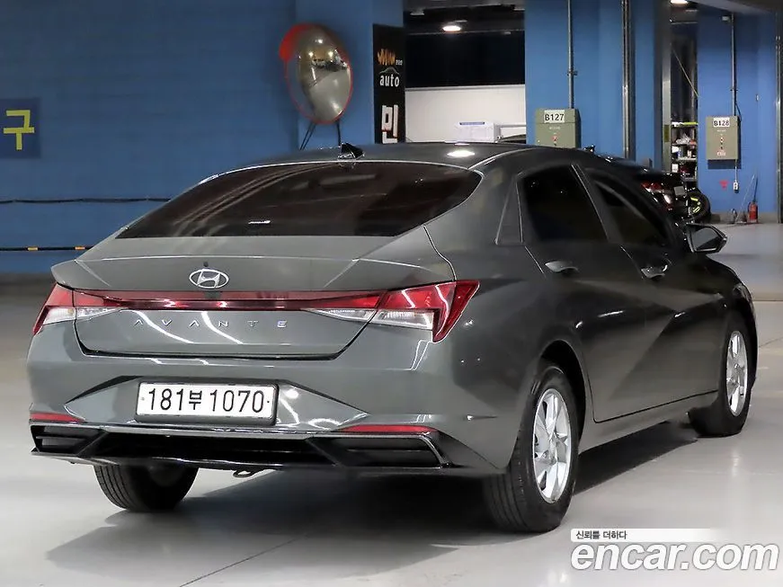 Hyundai AVANTE — фото 4