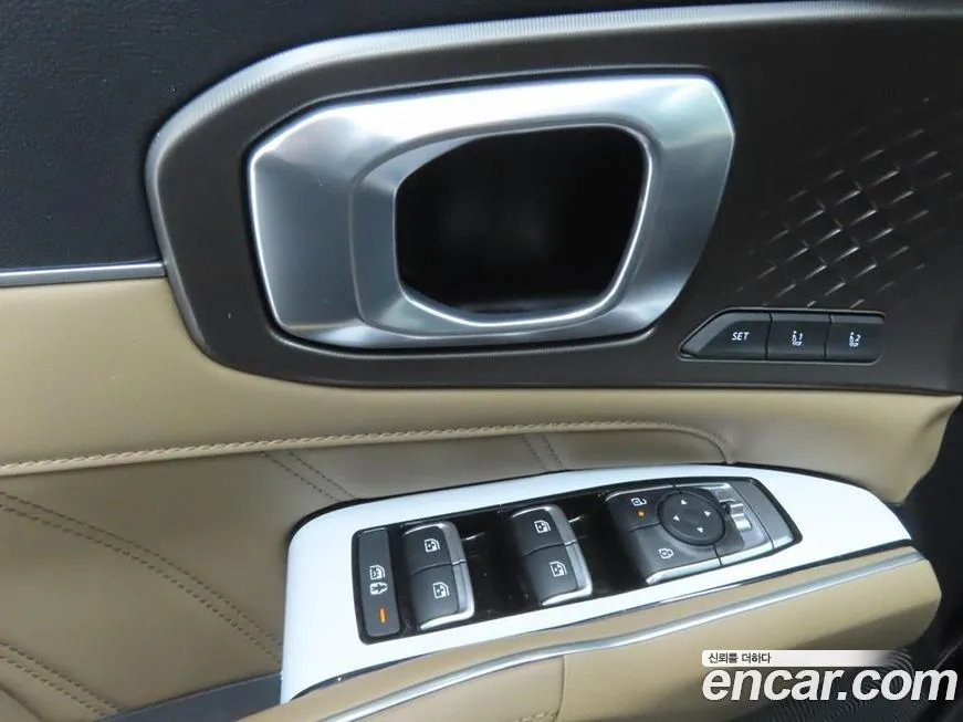 Kia Sorento — фото 8
