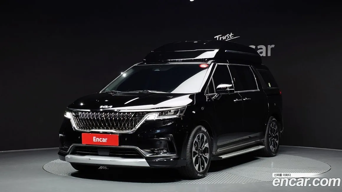 Kia Carnival — фото 1