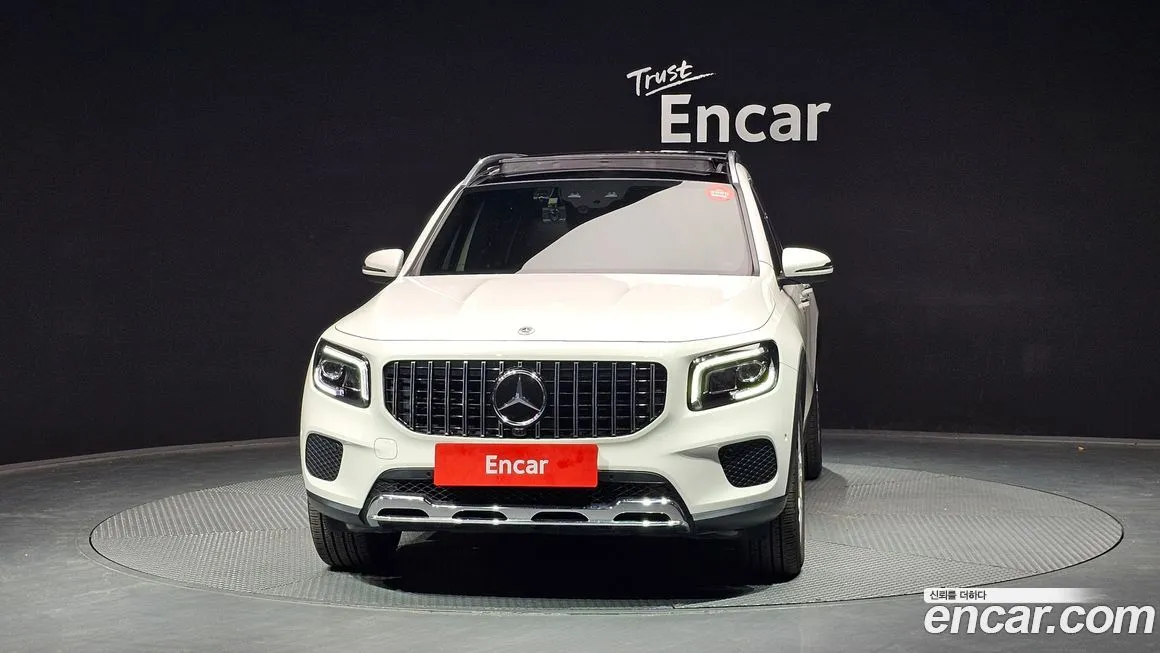 Mercedes-Benz GLB-Class — фото 8