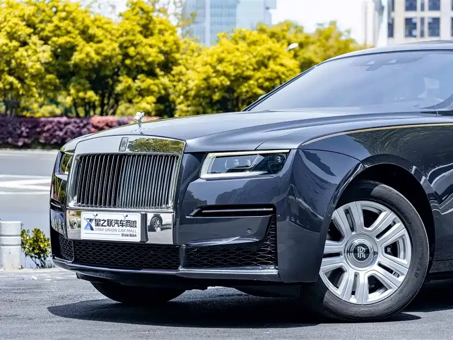 Rolls-Royce Ghost — фото 10