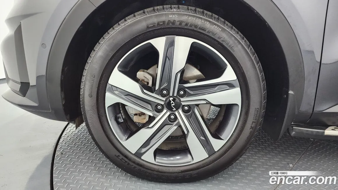Kia Sorento — фото 6