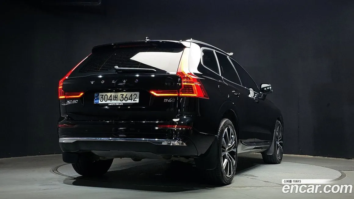 Volvo XC60 — фото 3