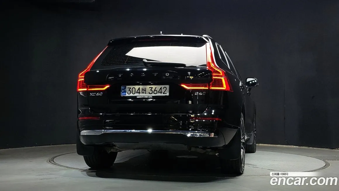Volvo XC60 — фото 4