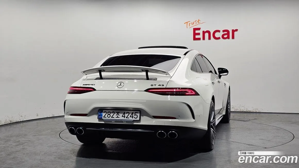 Mercedes-Benz AMG GT — фото 5