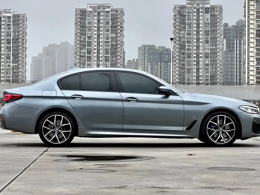 BMW 5 Series (Import) — фото 9
