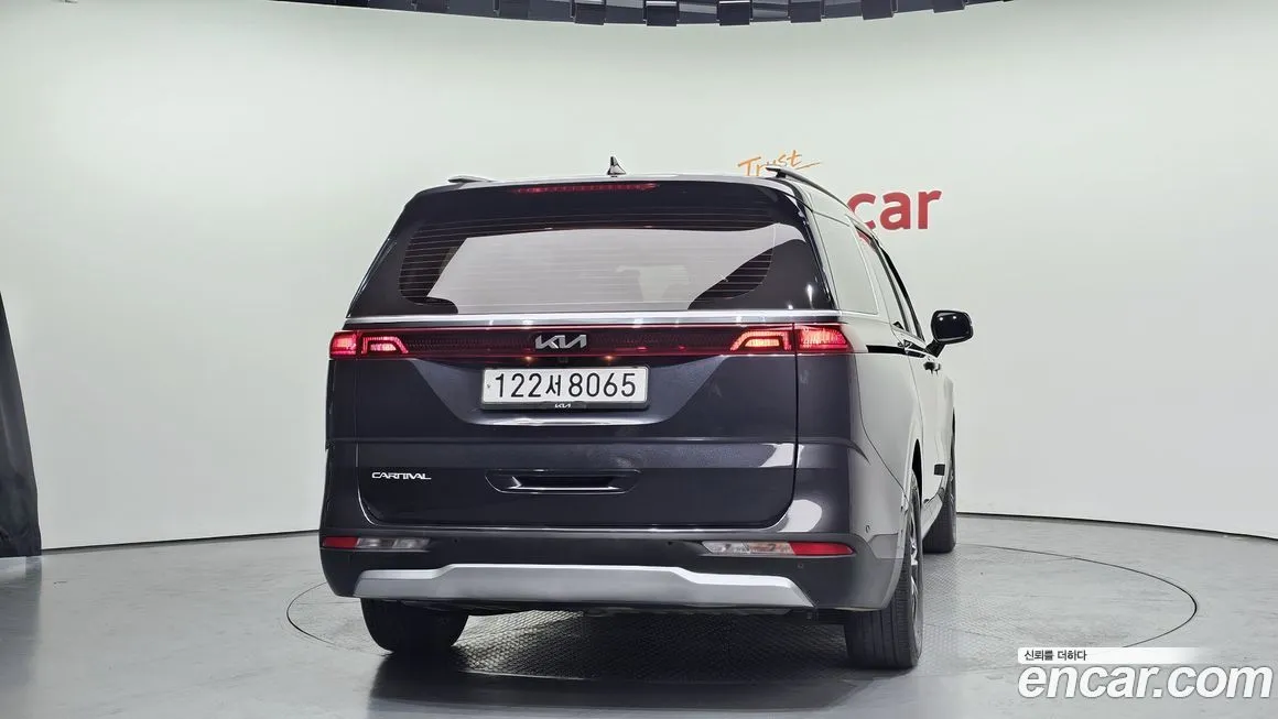 Kia Carnival — фото 3