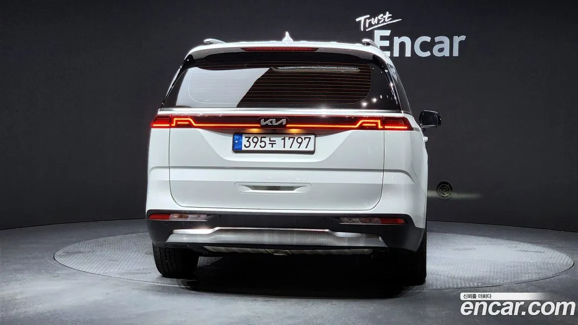 Kia Carnival — фото 2