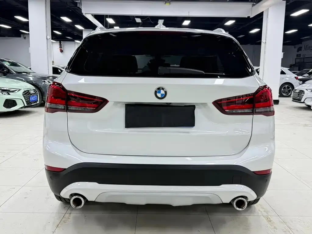 BMW X1 — фото 2