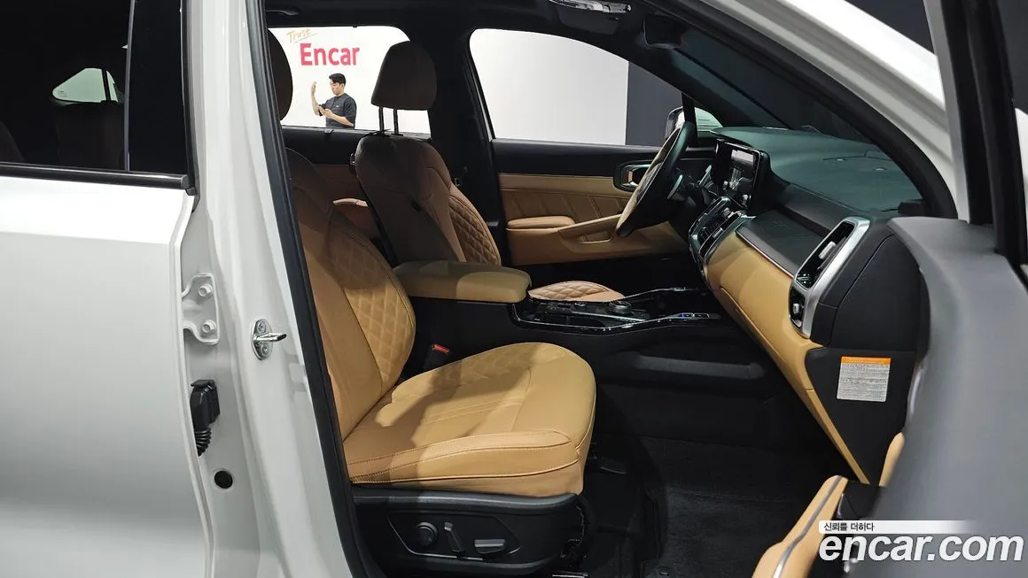 Kia Sorento — фото 9