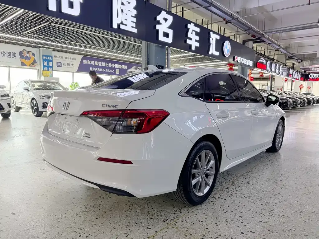 Honda Civic — фото 8