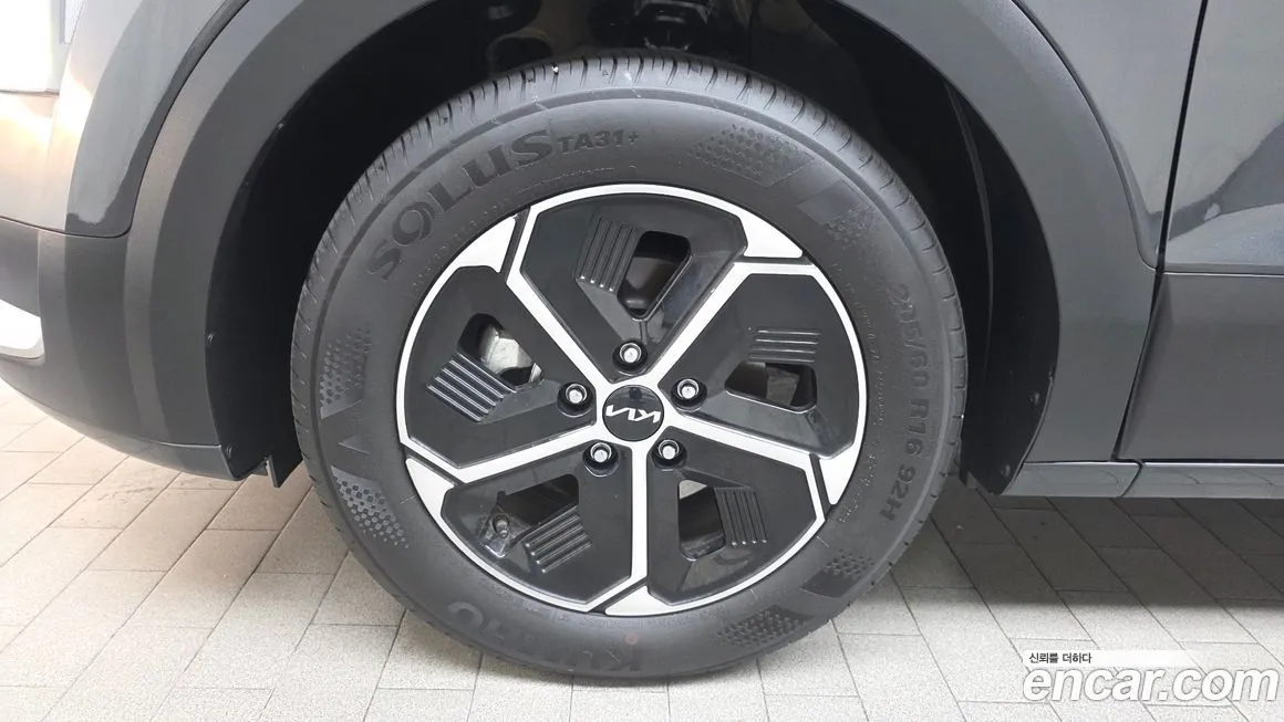 Kia Niro — фото 10