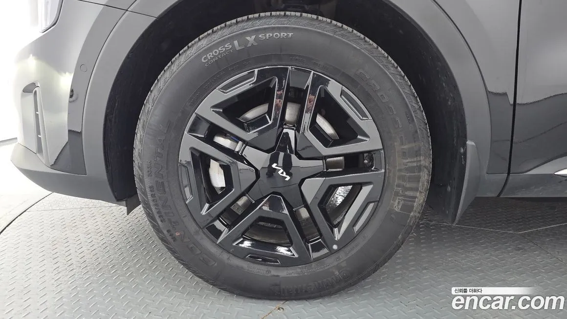 Kia Sorento — фото 10
