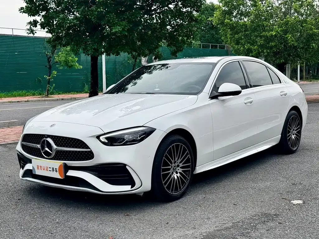 Mercedes-Benz C-Class — фото 1