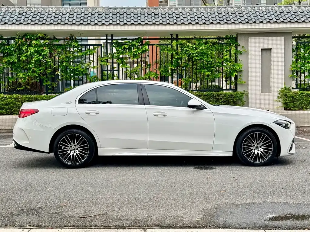 Mercedes-Benz C-Class — фото 7