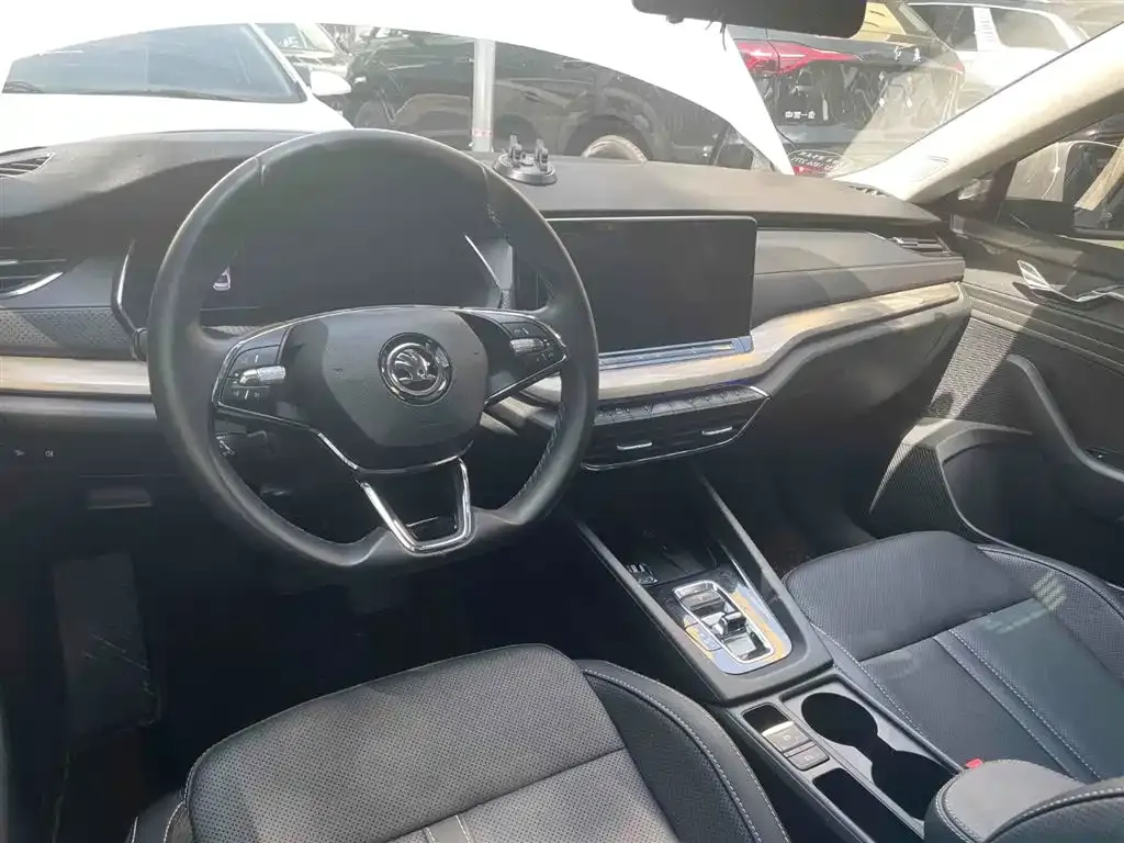 Skoda Octavia — фото 6