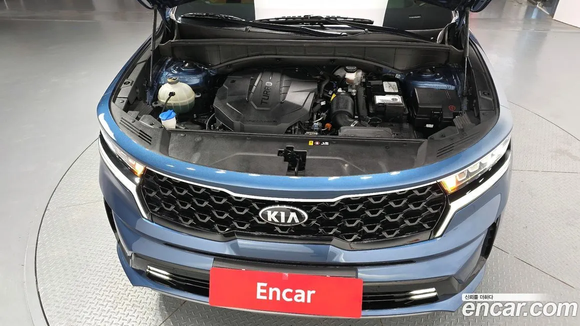 Kia Sorento — фото 9
