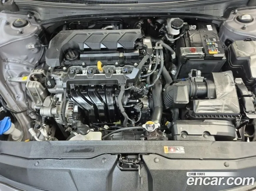 Hyundai AVANTE — фото 10