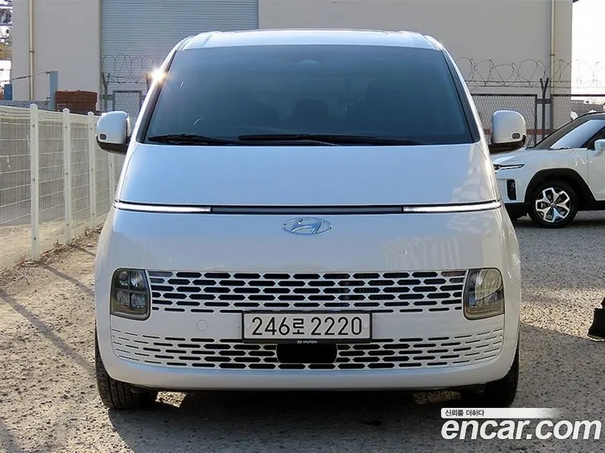Hyundai Staria — фото 2