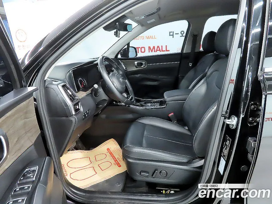Kia Sorento — фото 8