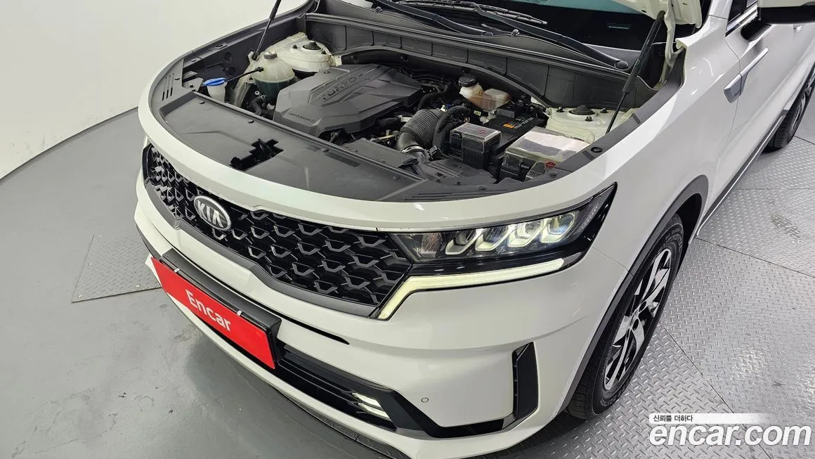 Kia Sorento — фото 6